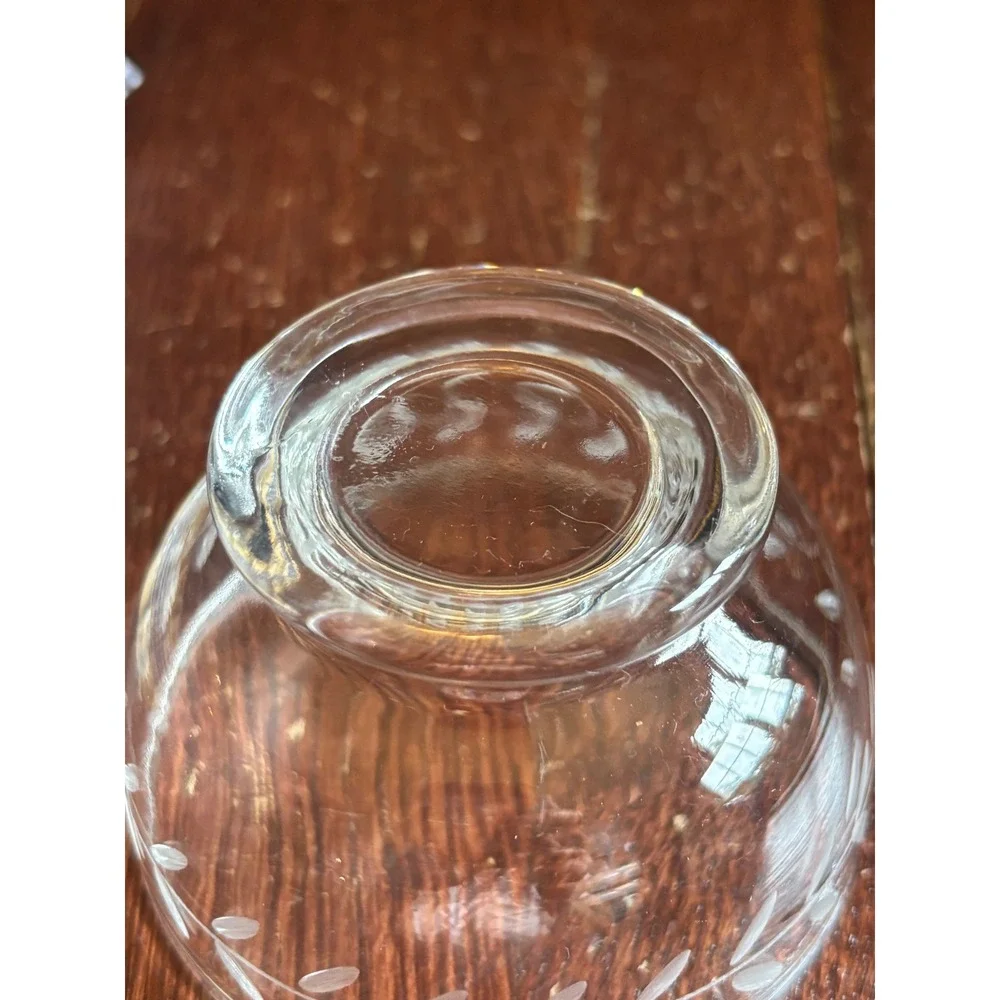 Boutique vintage etched